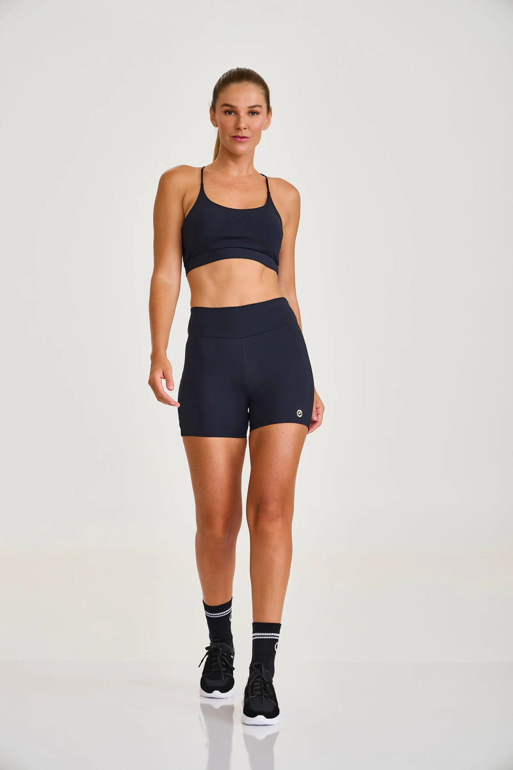 SHORT PRO CON BOLSILLO DE MALLA